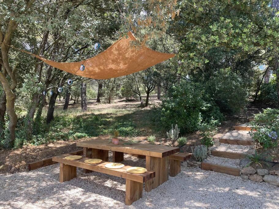 Bastidon Farfallina Puyvert Εξωτερικό φωτογραφία